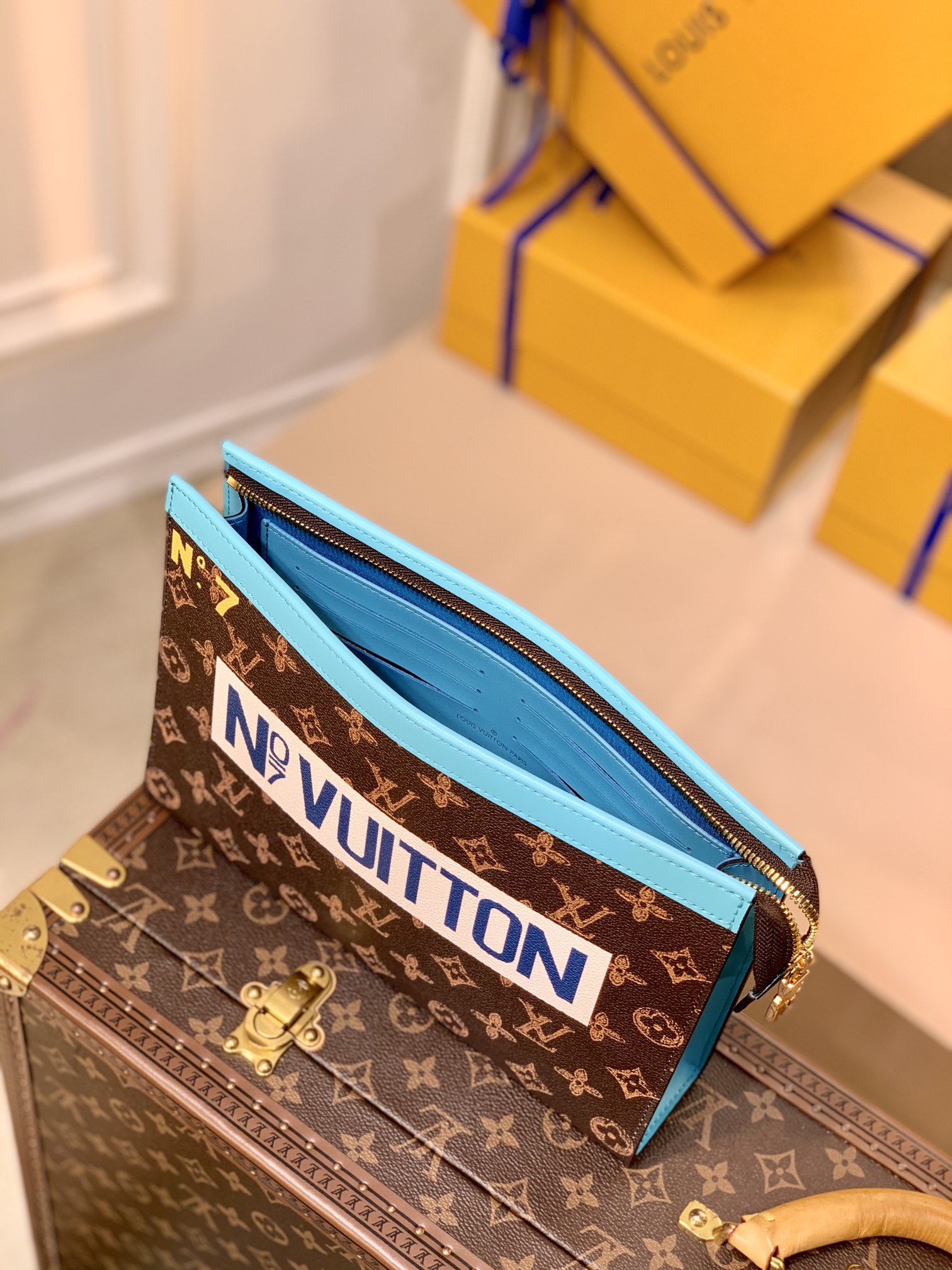 Louis Vuitton M81204 Pochette Voyage-27*21*6CM Louis Vuitton M81204 Pochette Voyage-27*21*6CM