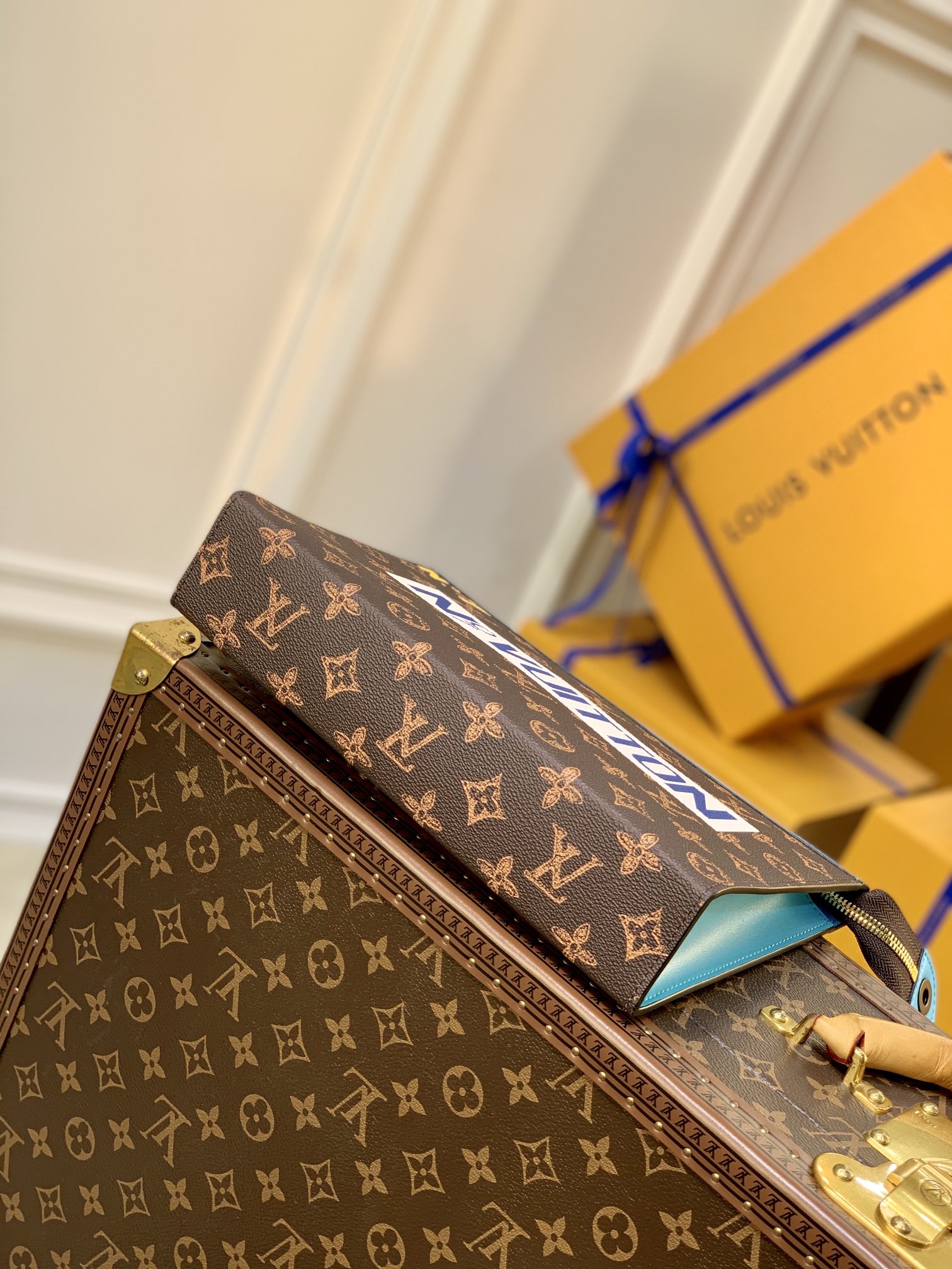 Louis Vuitton M81204 Pochette Voyage-27*21*6CM Louis Vuitton M81204 Pochette Voyage-27*21*6CM
