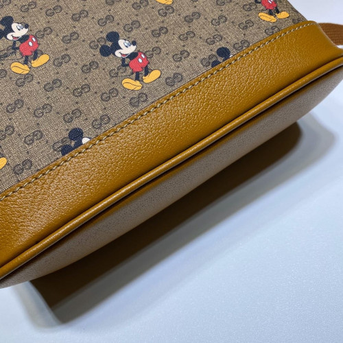 Gucci Backpack-22*29*15CM