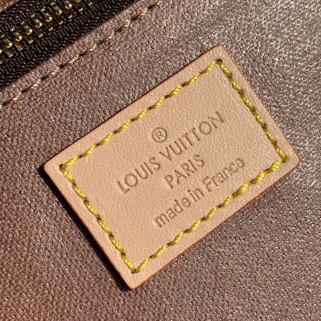 Louis Vuitton Cosmetic Bag-M47528-28*16*13CM Louis Vuitton Cosmetic Bag-M47528-28*16*13CM