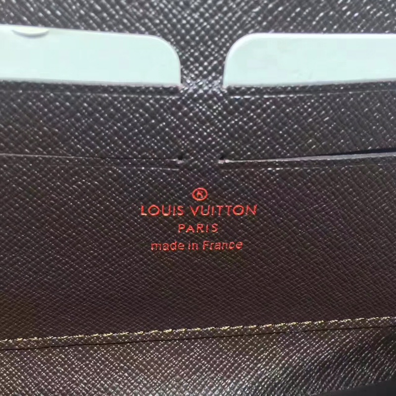 Louis Vuitton Zippy Wallet-19*10*2CM