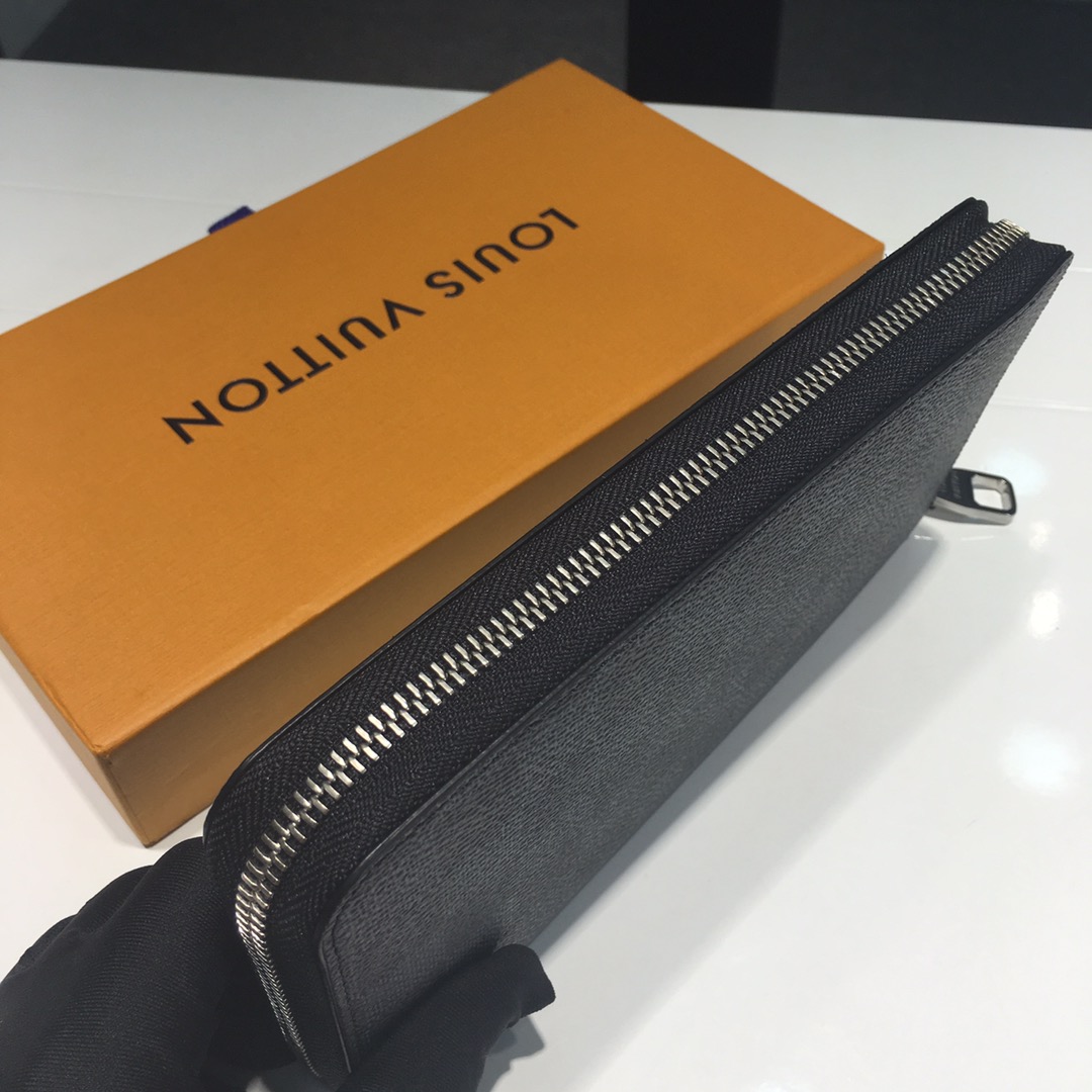 Louis Vuitton Zippy Wallet-19*10*2CM