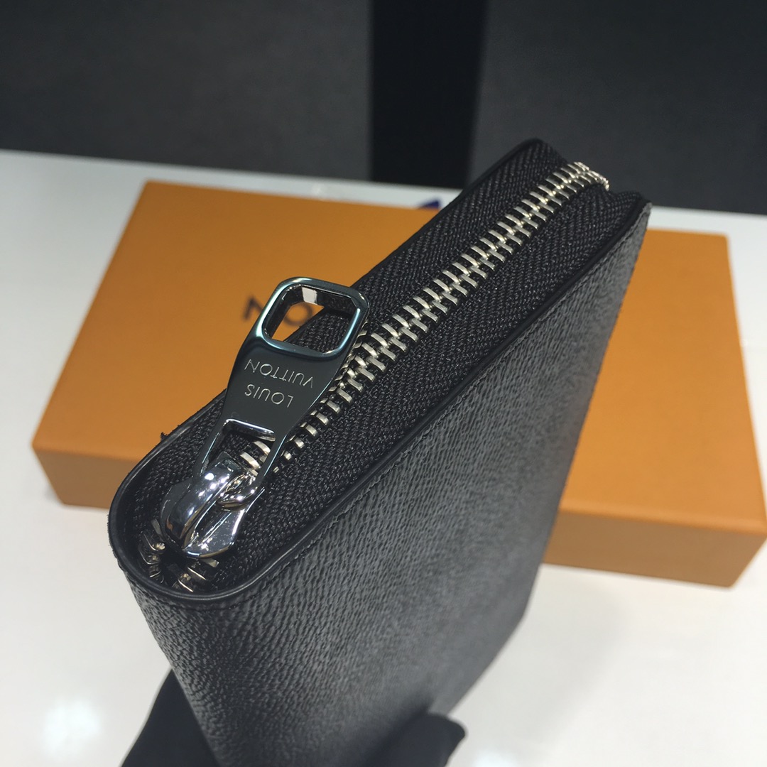 Louis Vuitton Zippy Wallet-19*10*2CM