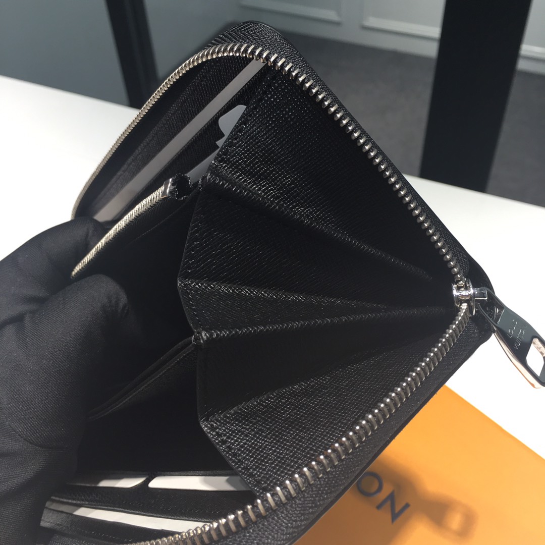 Louis Vuitton Zippy Wallet-19*10*2CM