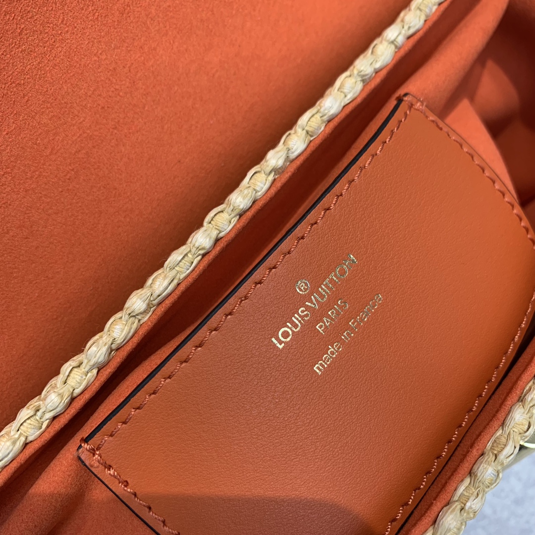 Louis Vuitton Twist MM-23*18*8CM