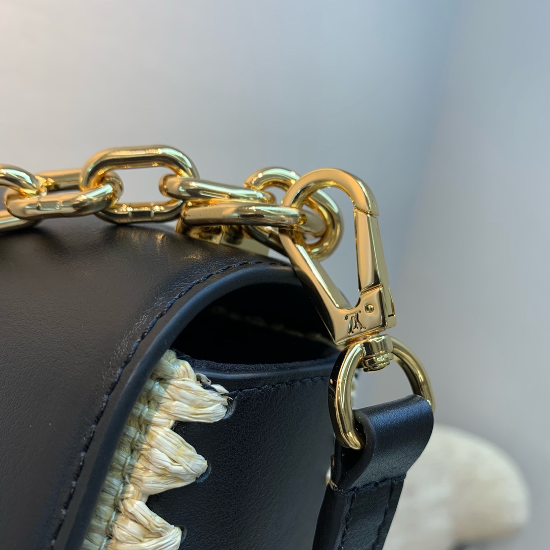 Louis Vuitton Twist MM-23*18*8CM