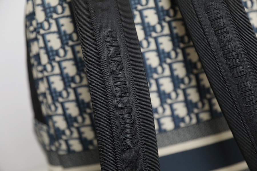 Diro Oblique Backpack-42x33x15CM