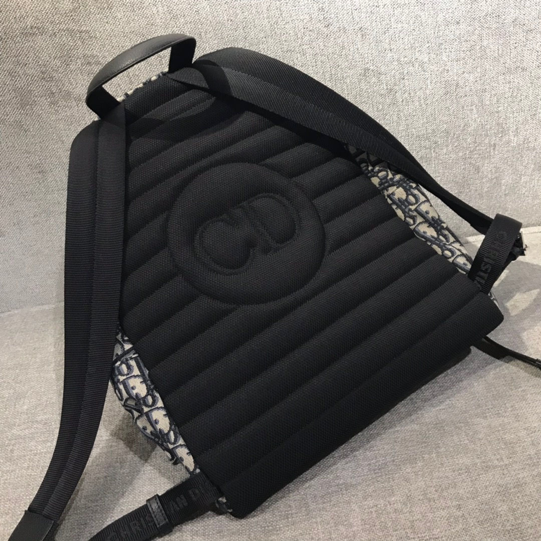 Diro Oblique Backpack-42x33x15CM