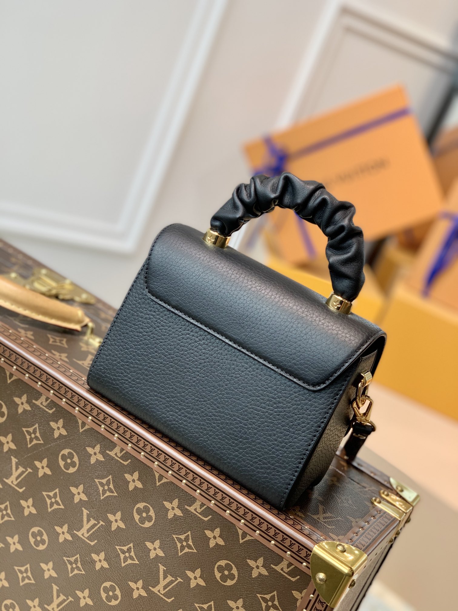Louis Vuitton Twist -18*13*9CM