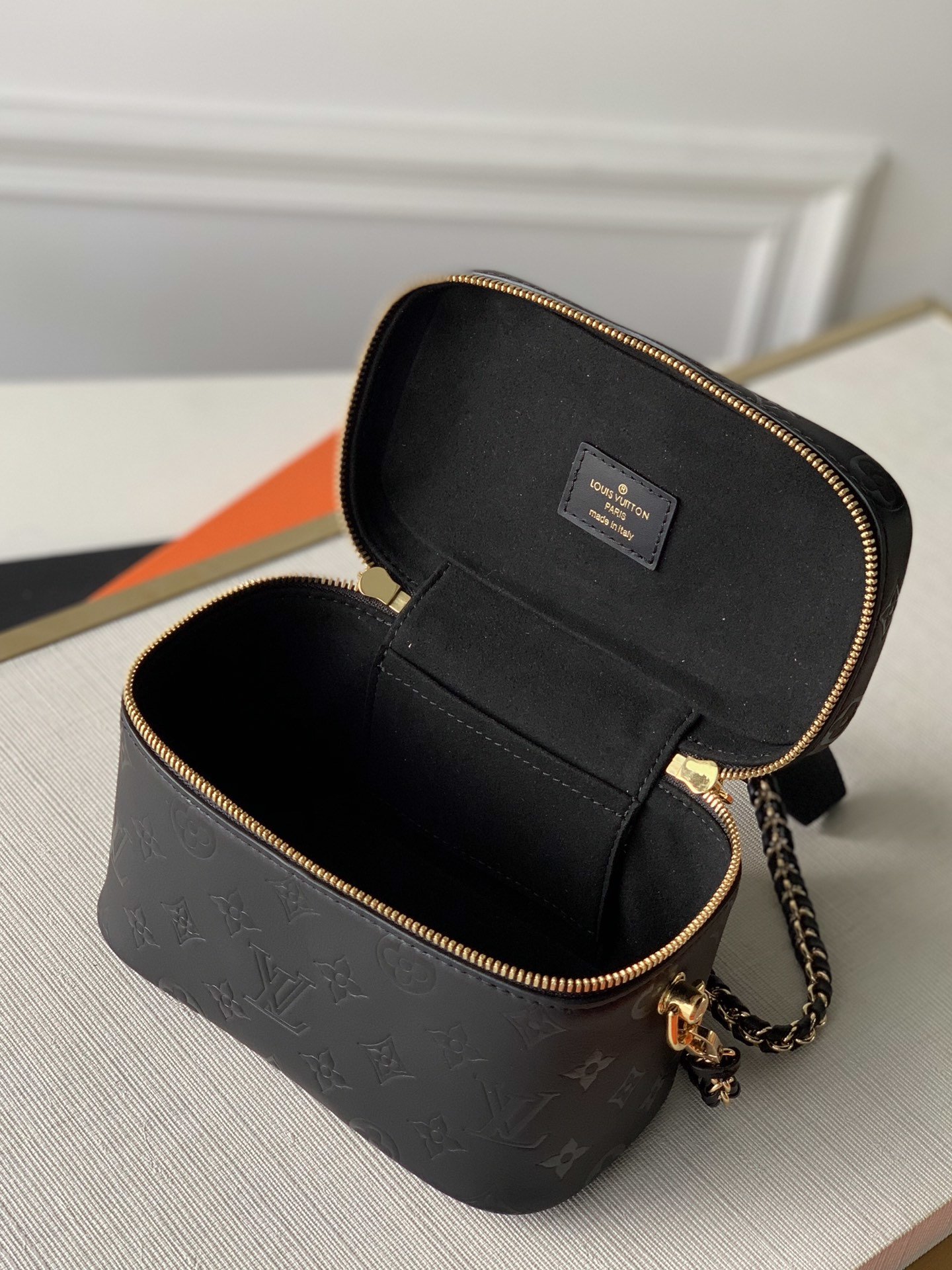Louis Vuitton Cosmetic Bag M42264-14*19*10CM