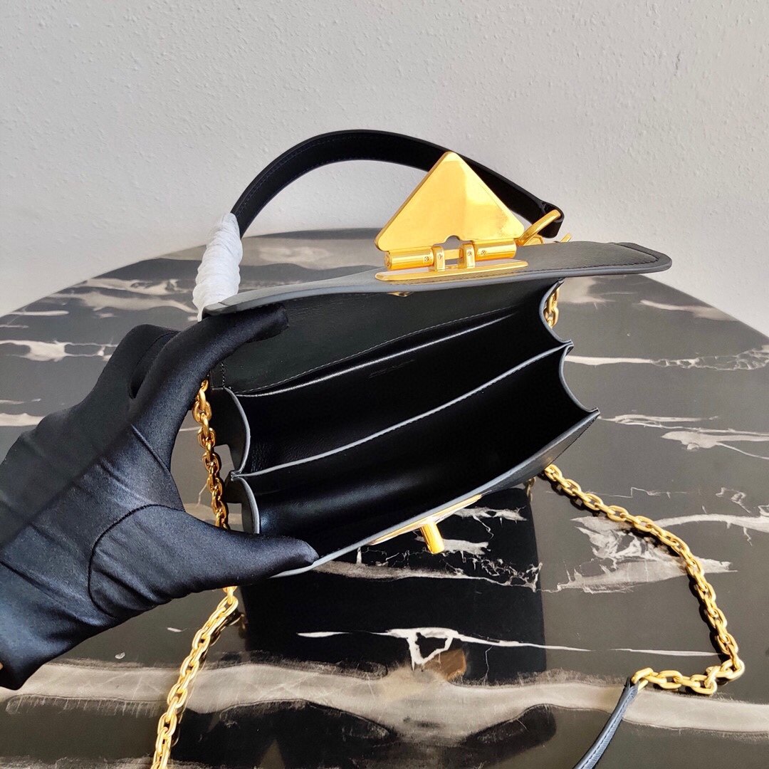 Prada 1BD270 Chain Bag-14*7*20CM