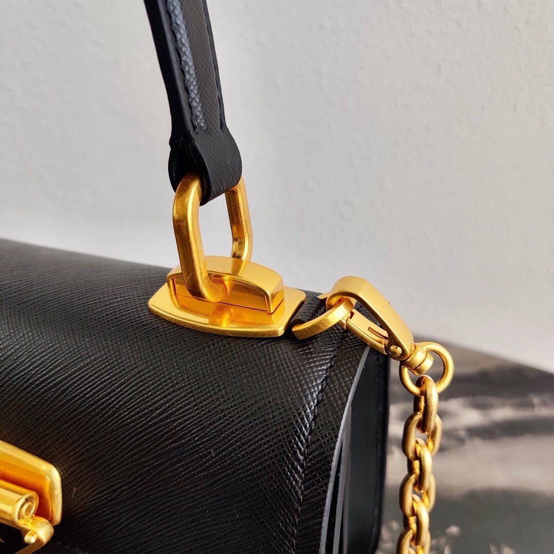 Prada 1BD270 Chain Bag-14*7*20CM