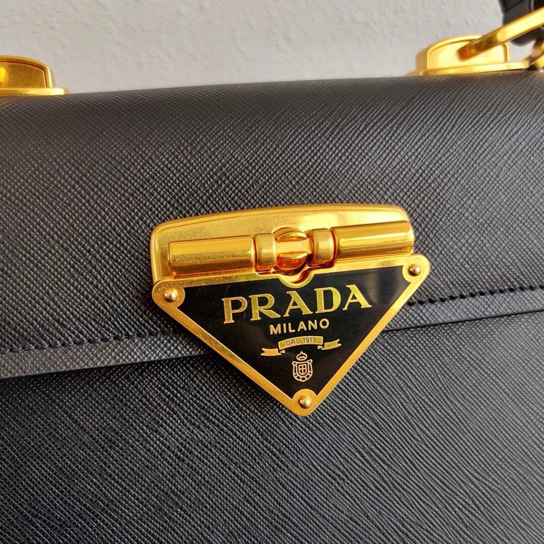 Prada 1BD270 Chain Bag-14*7*20CM
