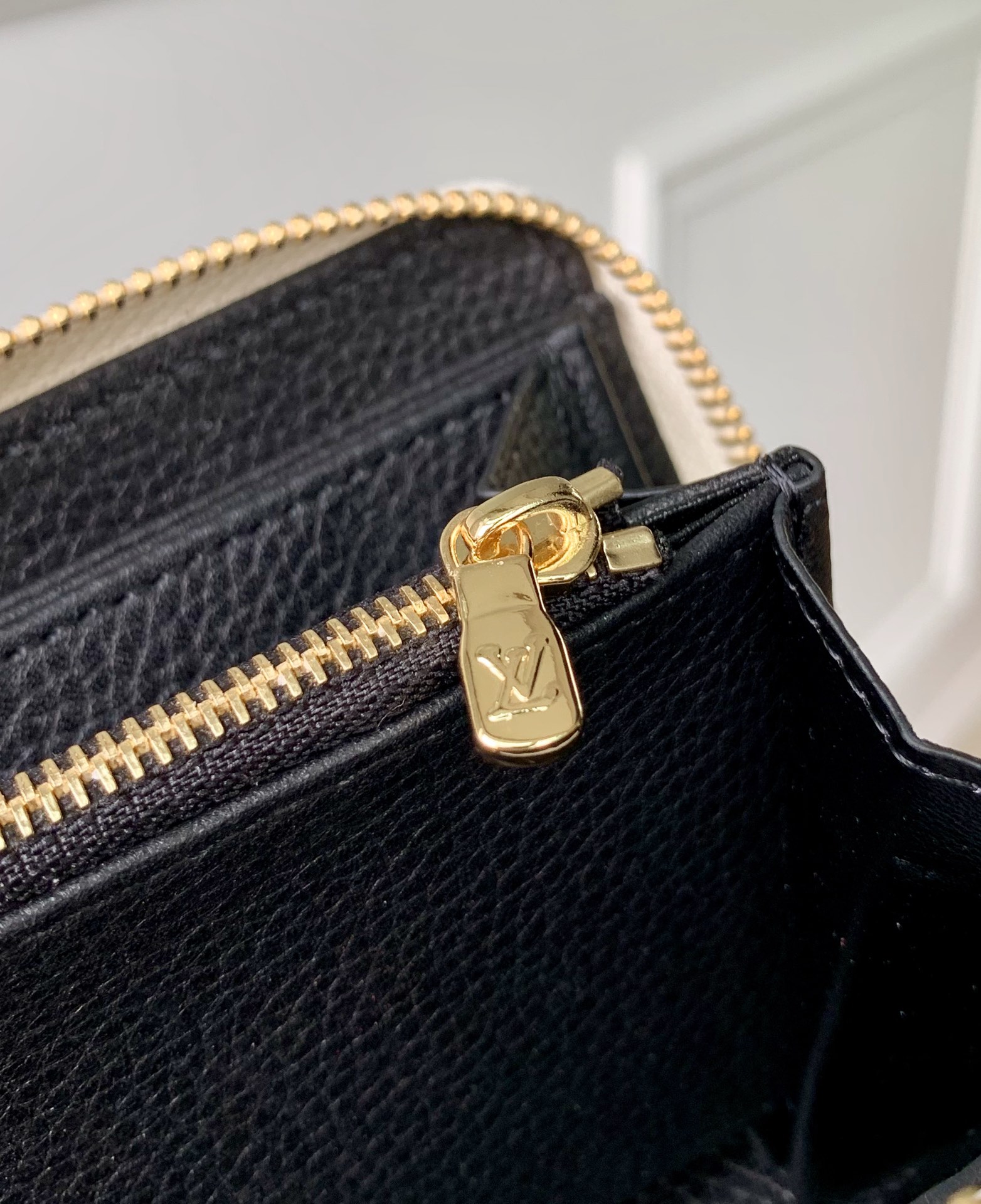 Louis Vuitton Monogram Vernis Zippy Wallet M81141-19.5×10.5×2.5CM Louis Vuitton Monogram Vernis Zippy Wallet M81141-19.5×10.5×2.5CM