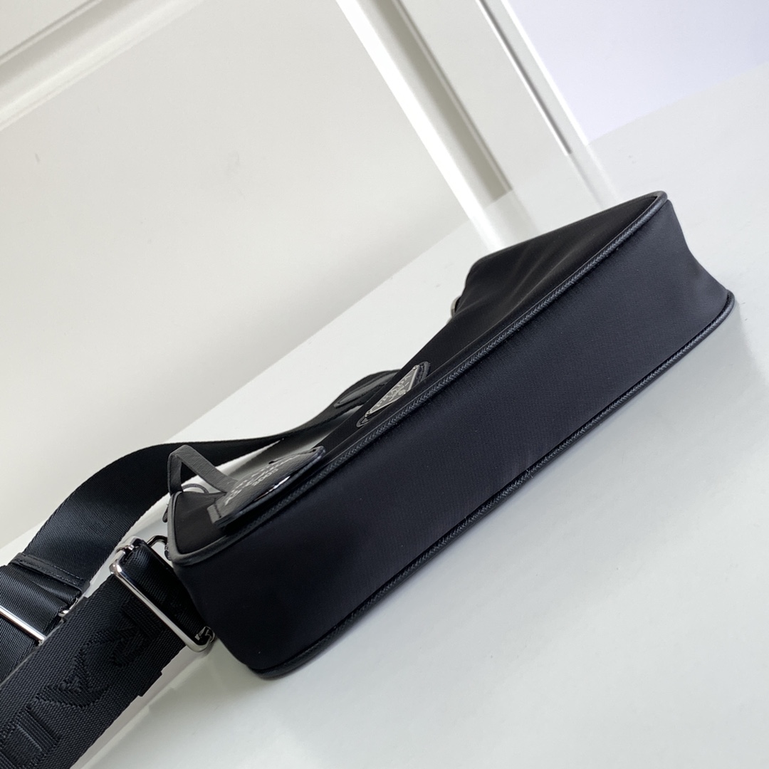 Prada Re-Edition 2005 Nylon Bag-22*12*5CM Prada Re-Edition 2005 Nylon Bag-22*12*5CM
