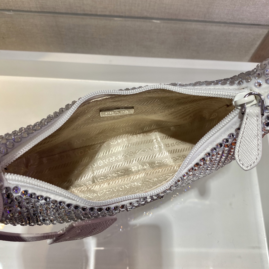 Prada Nylon 1NE515 Hobo Bag-23*14*5CM