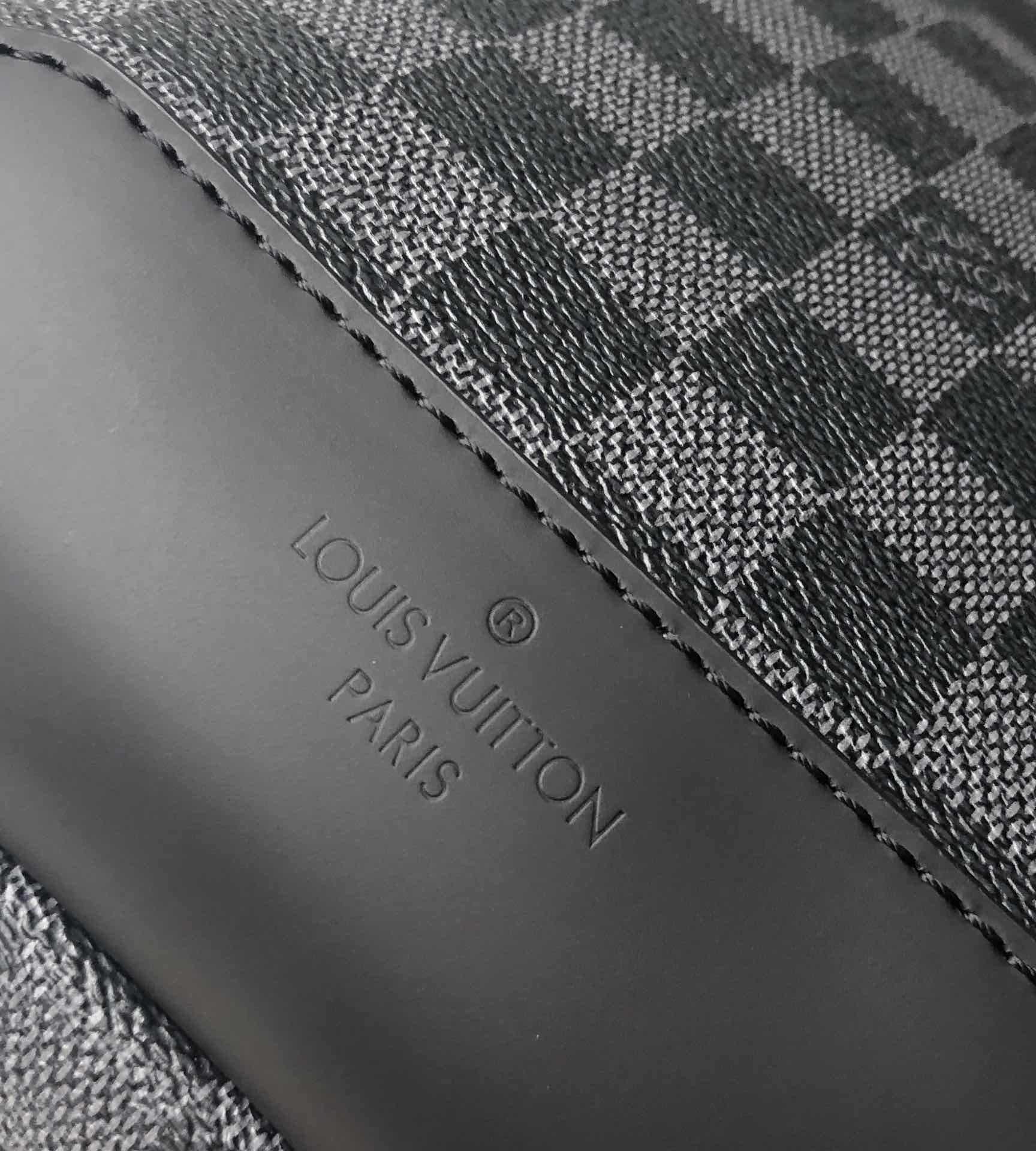 Louis Vuitton Damier Graphite Avenue Bag-20 *31 *10CM