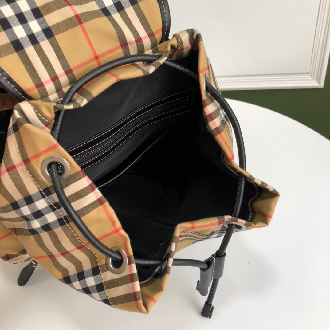 Burberry Backpack-22X33CM