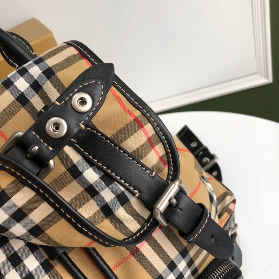 Burberry Backpack-22X33CM