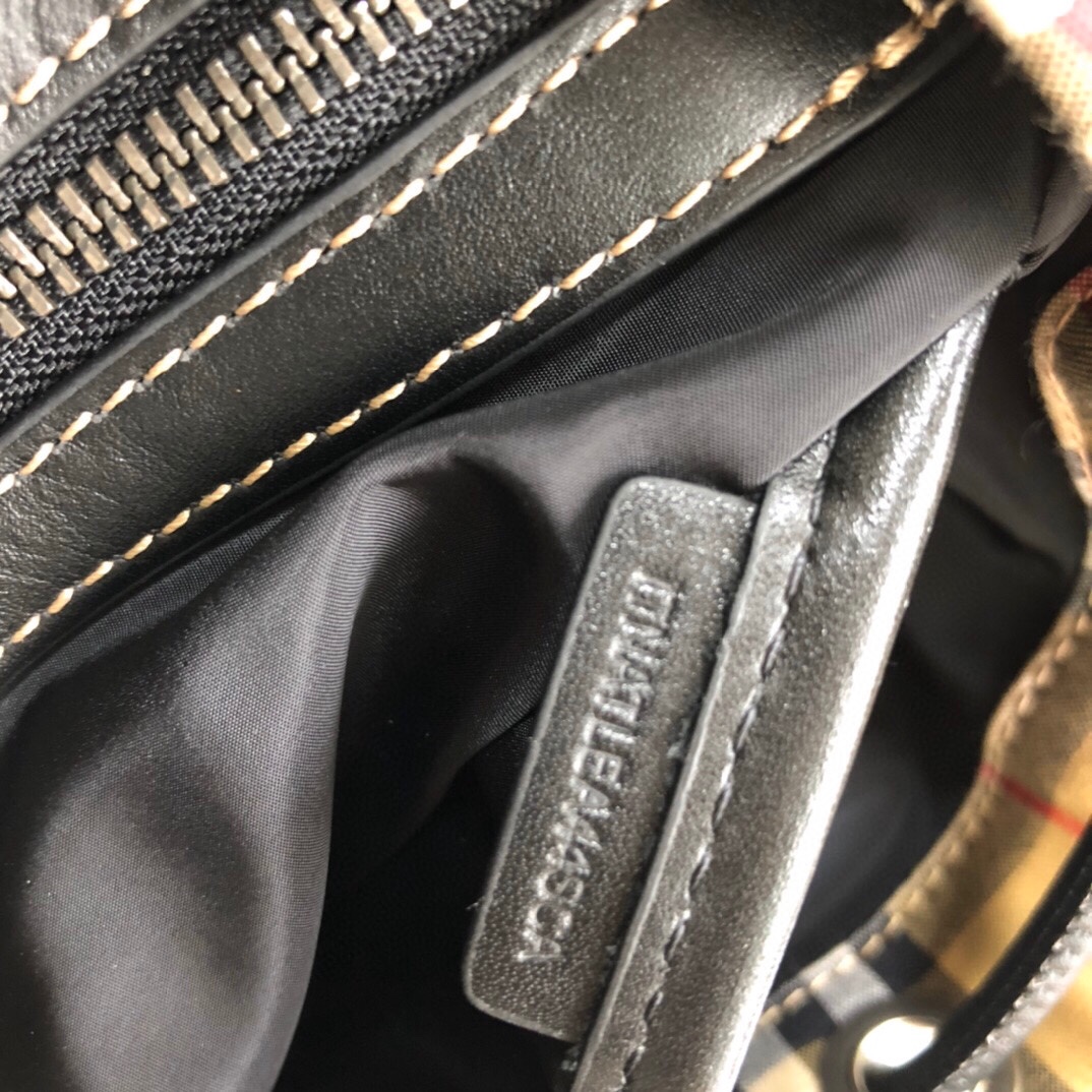 Burberry Backpack-22X33CM