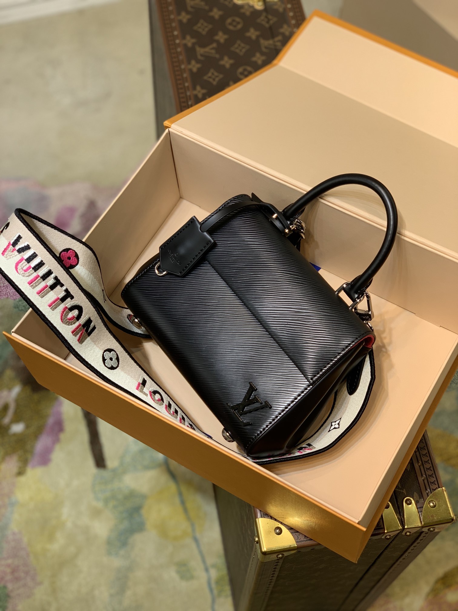 Louis Vuitton Cluny Handbags-M58931-20*16*7.5CM Louis Vuitton Cluny Handbags-M58931-20*16*7.5CM