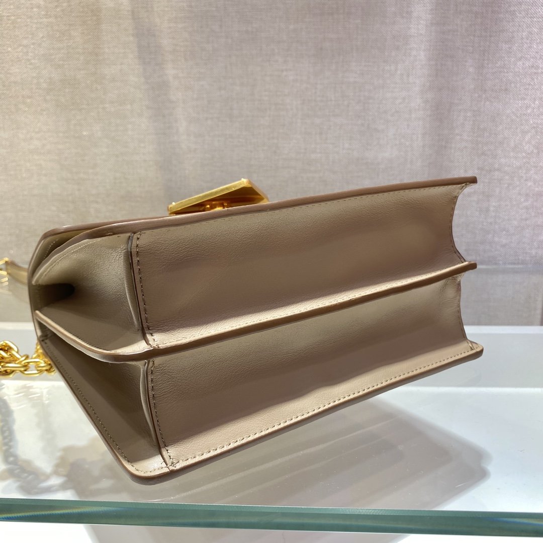 Prada 1BD021 Chain Bag-20*17*8.5CM