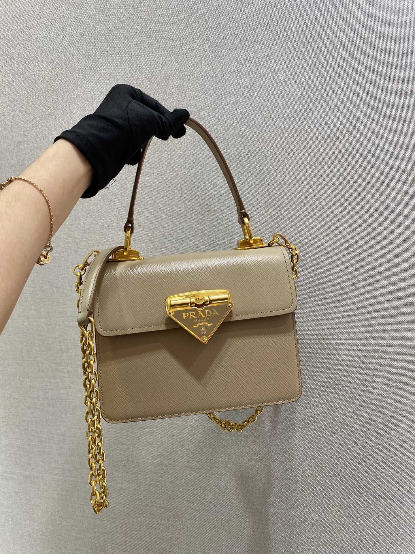Prada 1BD021 Chain Bag-20*17*8.5CM