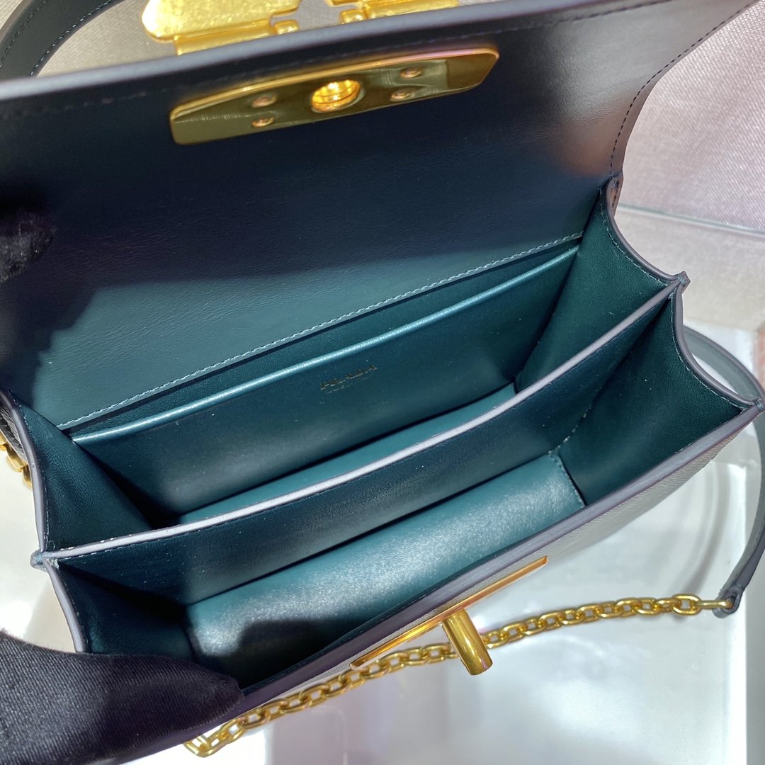 Prada 1BD021 Chain Bag-20*17*8.5CM