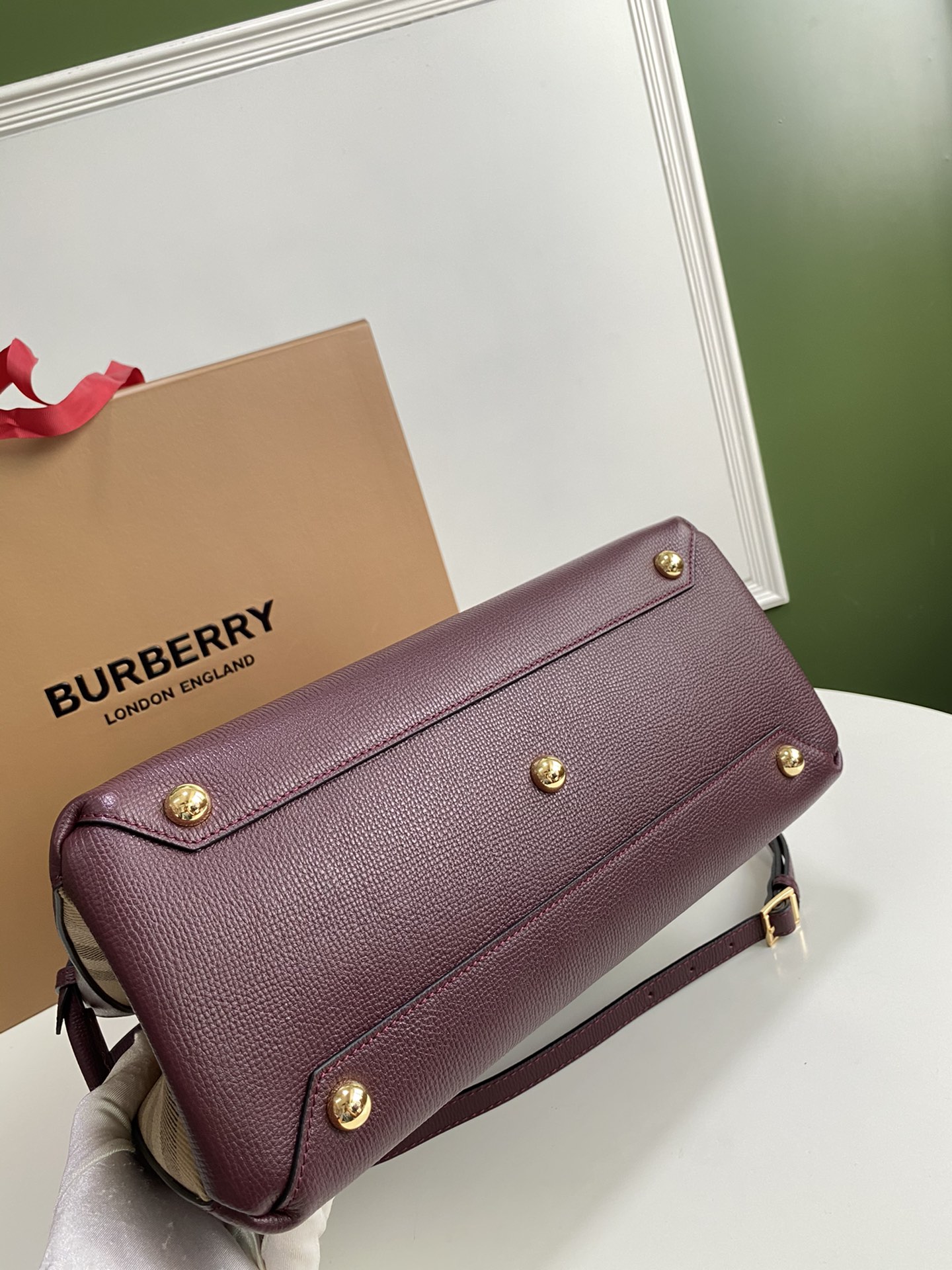Burberry The Banner-34*16*25CM
