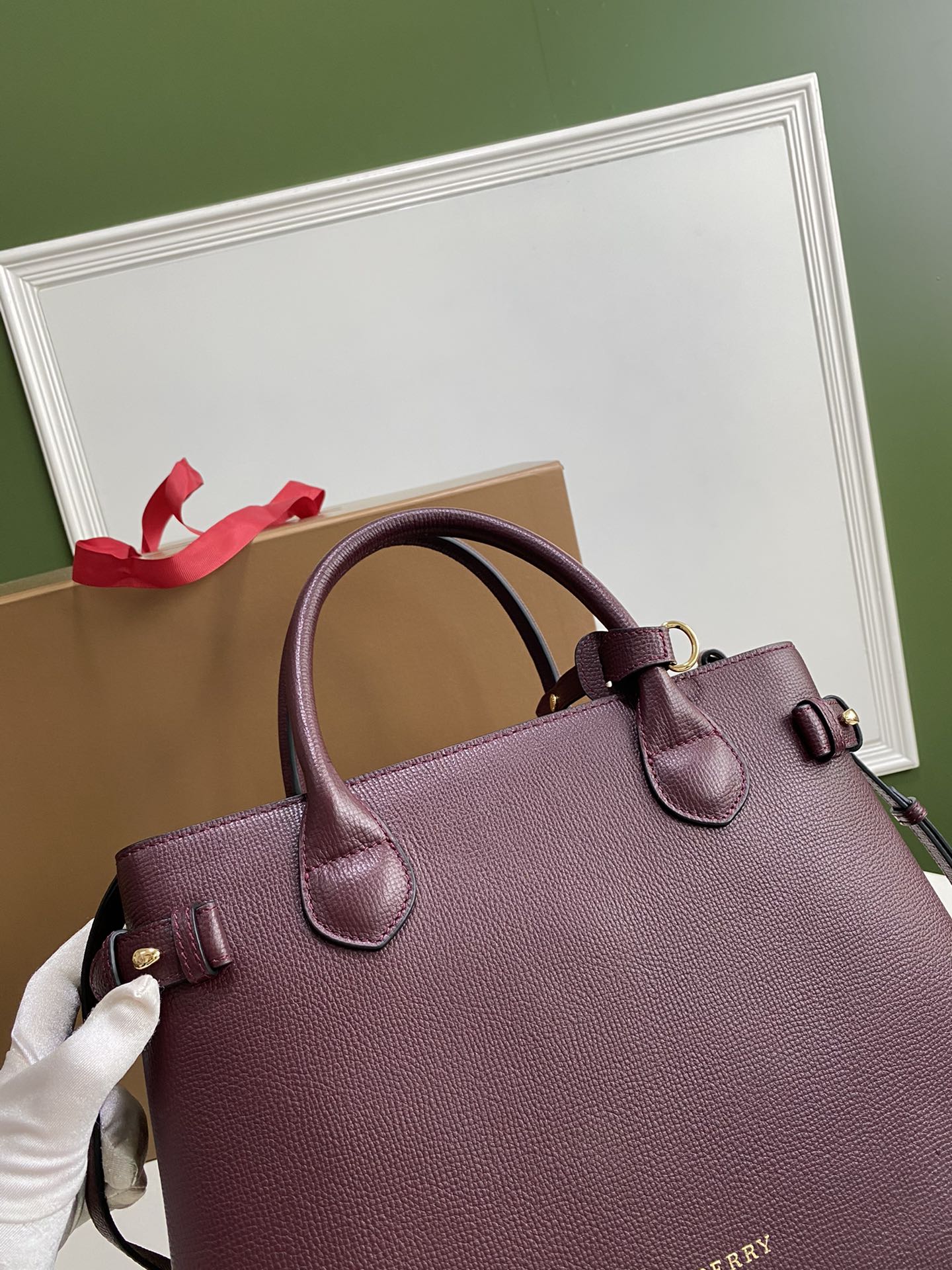 Burberry The Banner-34*16*25CM
