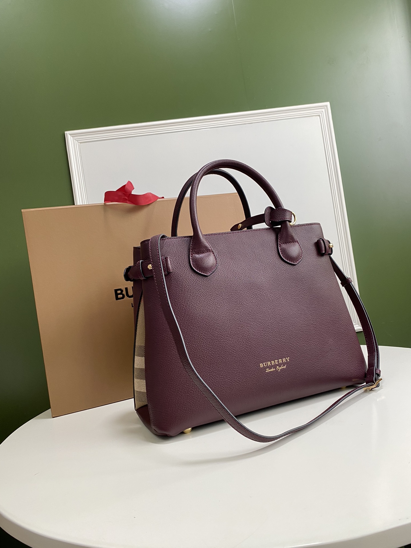 Burberry The Banner-34*16*25CM