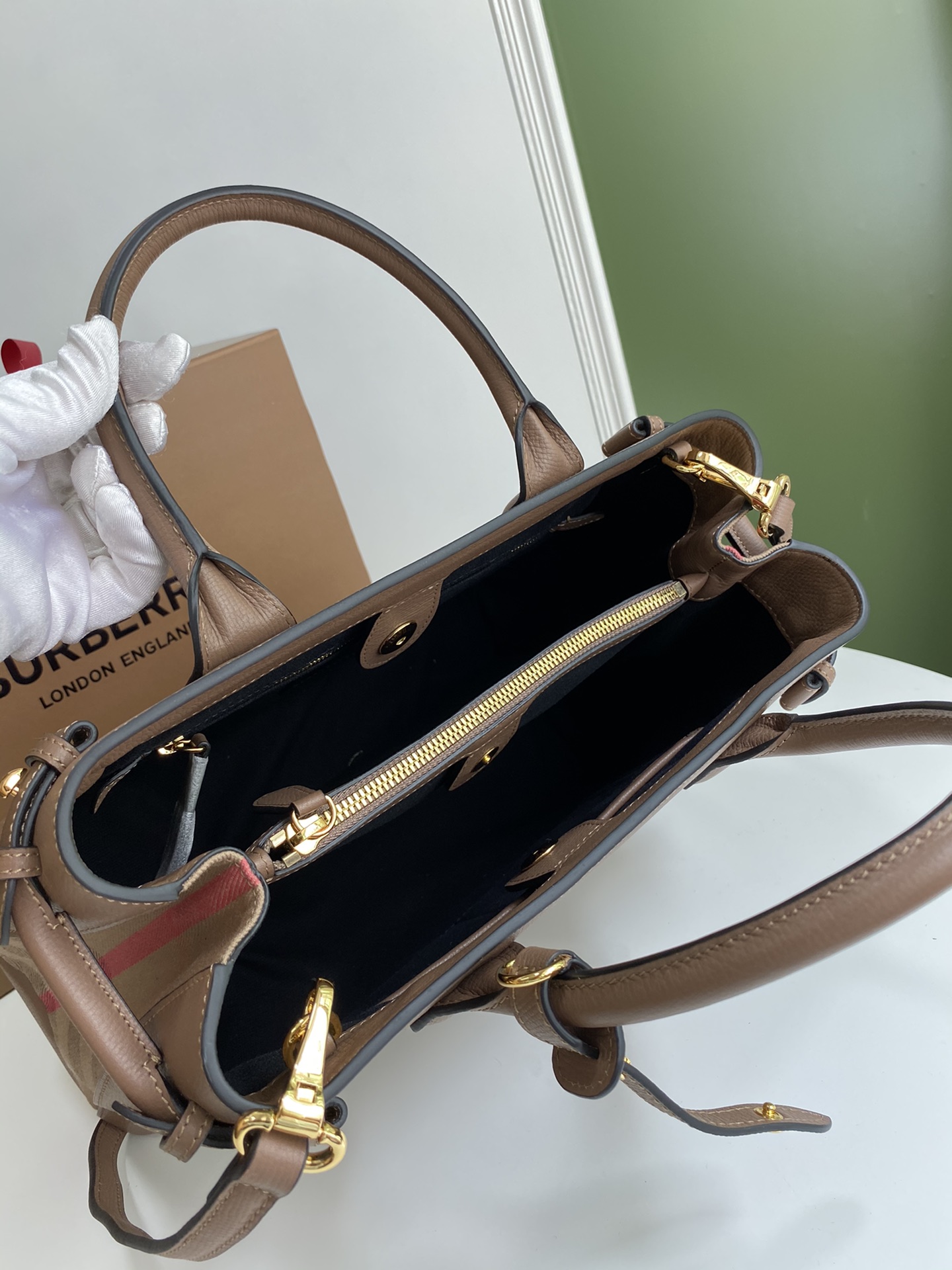 Burberry The Banner-34*16*25CM