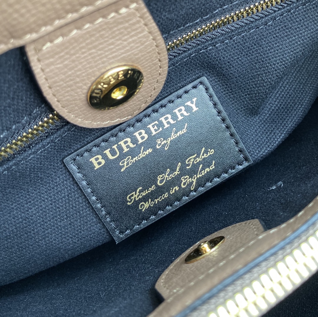 Burberry The Banner-34*16*25CM