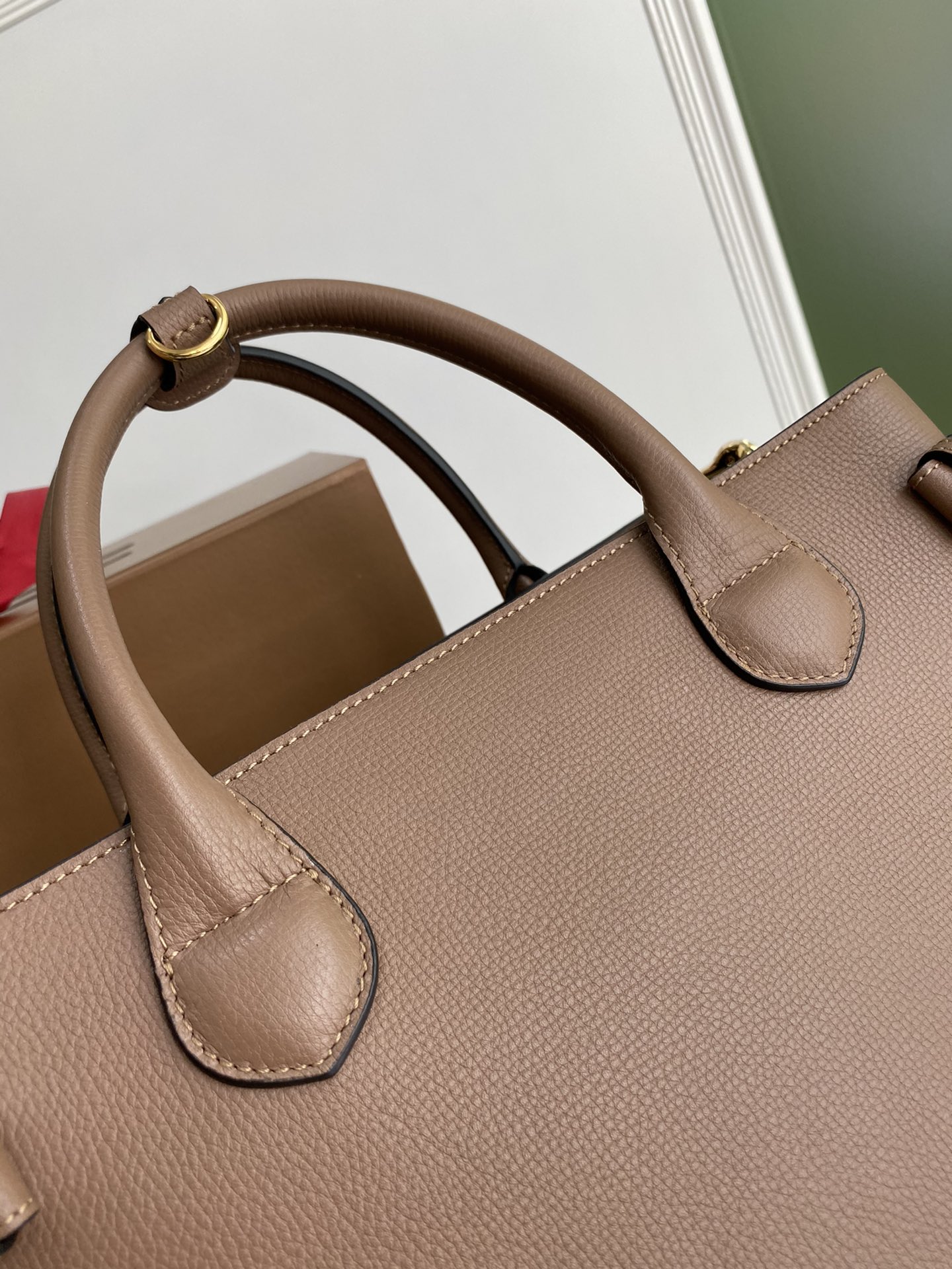 Burberry The Banner-34*16*25CM