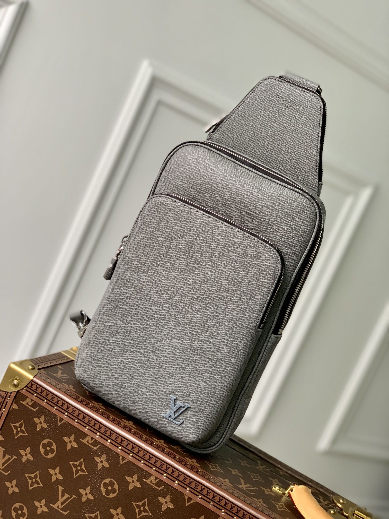 Louis Vuitton Damier Graphite Avenue Bag-20 *31 x*10CM