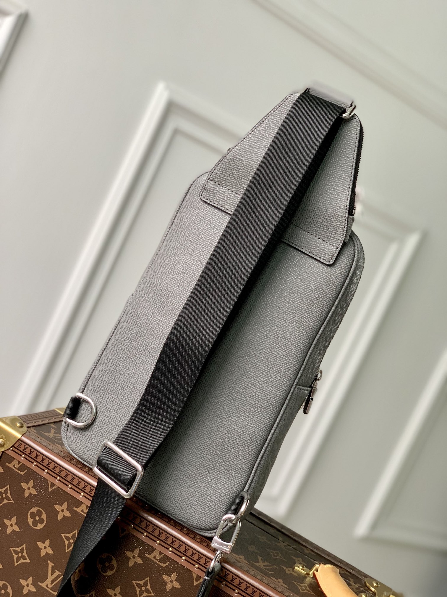Louis Vuitton Damier Graphite Avenue Bag-20 *31 x*10CM