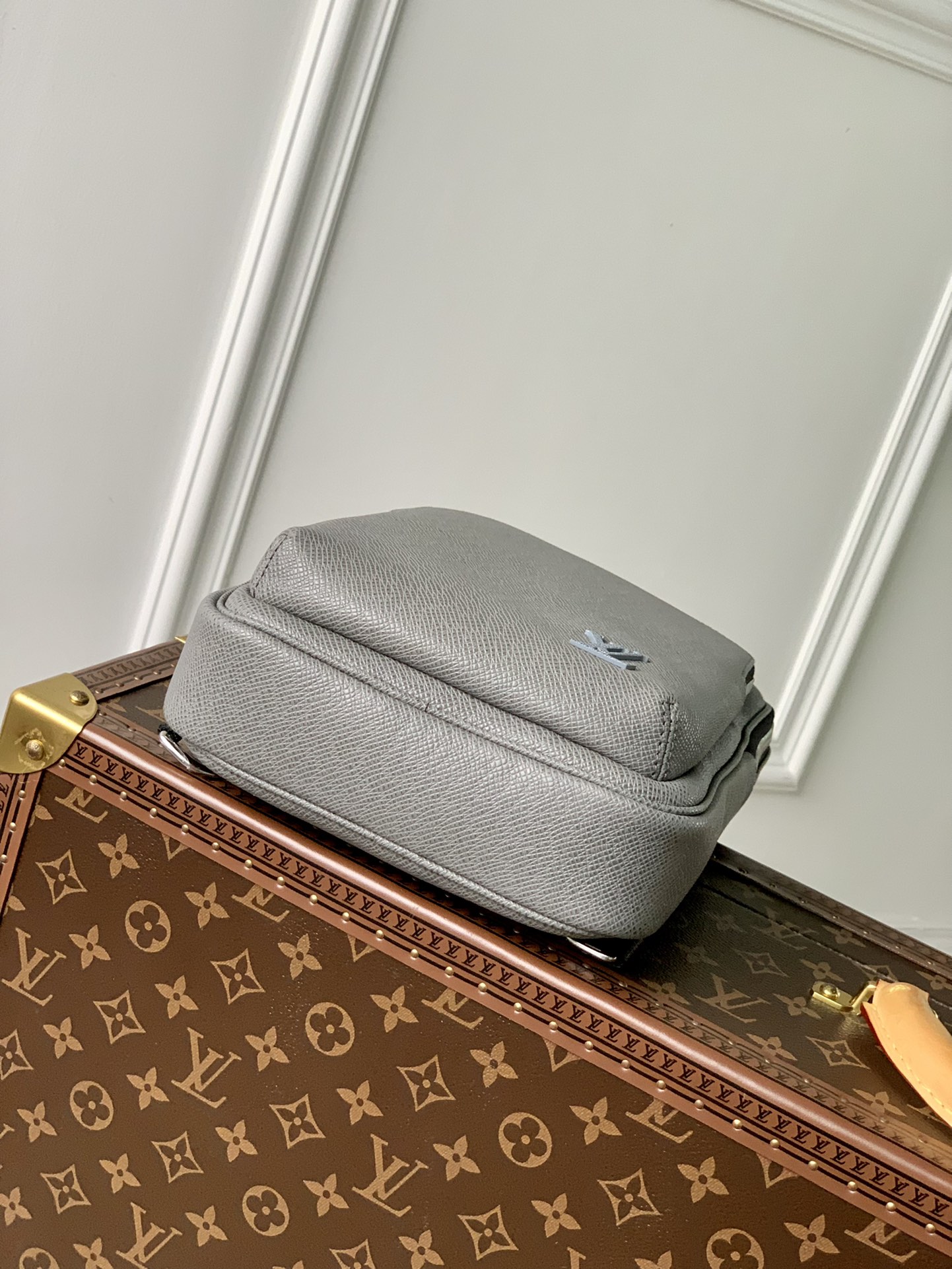 Louis Vuitton Damier Graphite Avenue Bag-20 *31 x*10CM