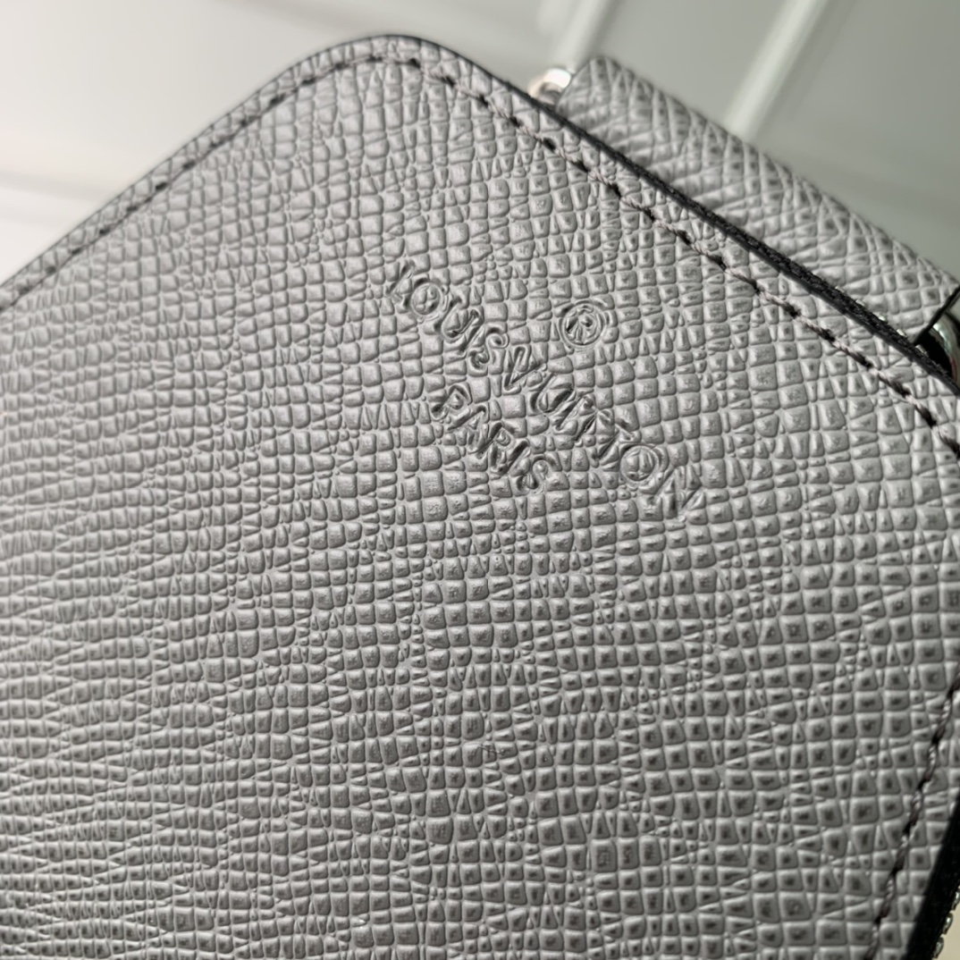 Louis Vuitton Damier Graphite Avenue Bag-20 *31 x*10CM