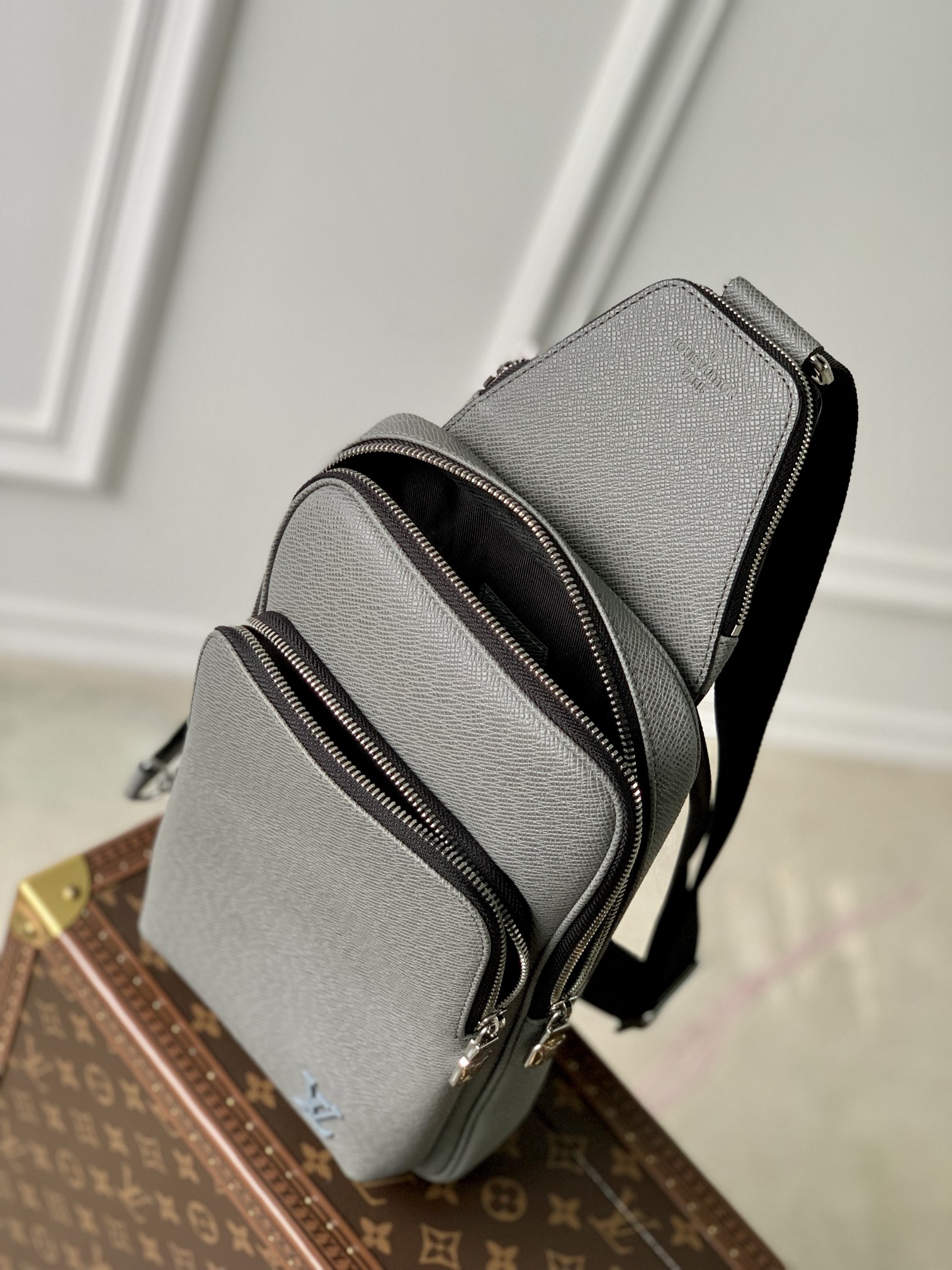 Louis Vuitton Damier Graphite Avenue Bag-20 *31 x*10CM