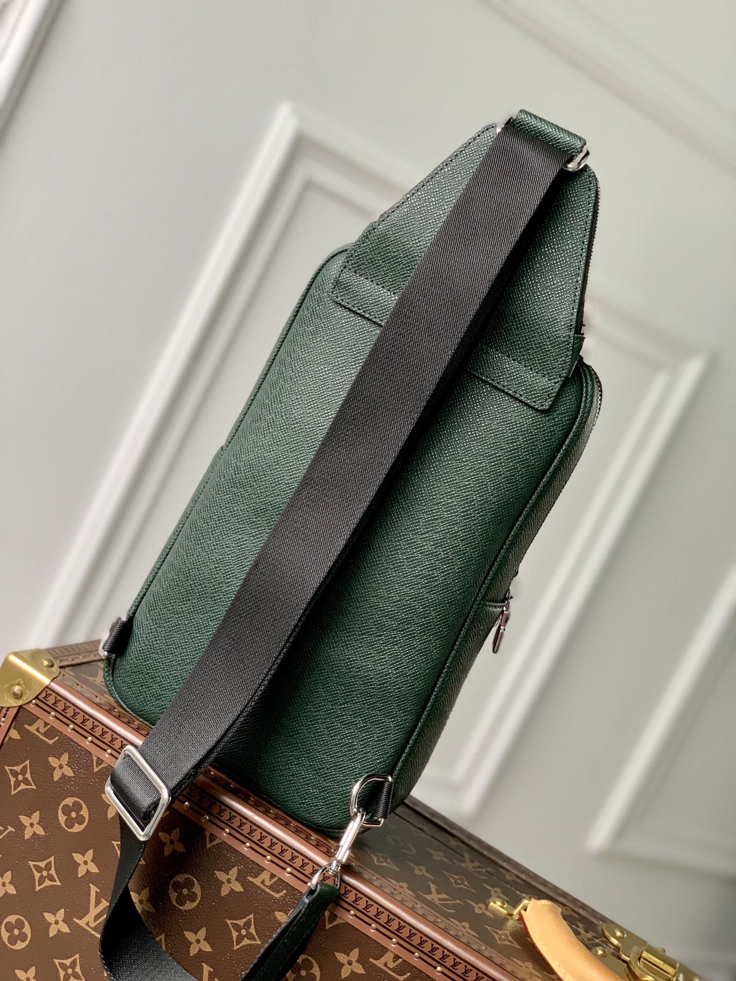 Louis Vuitton Damier Graphite Avenue Bag-20 *31 x*10CM