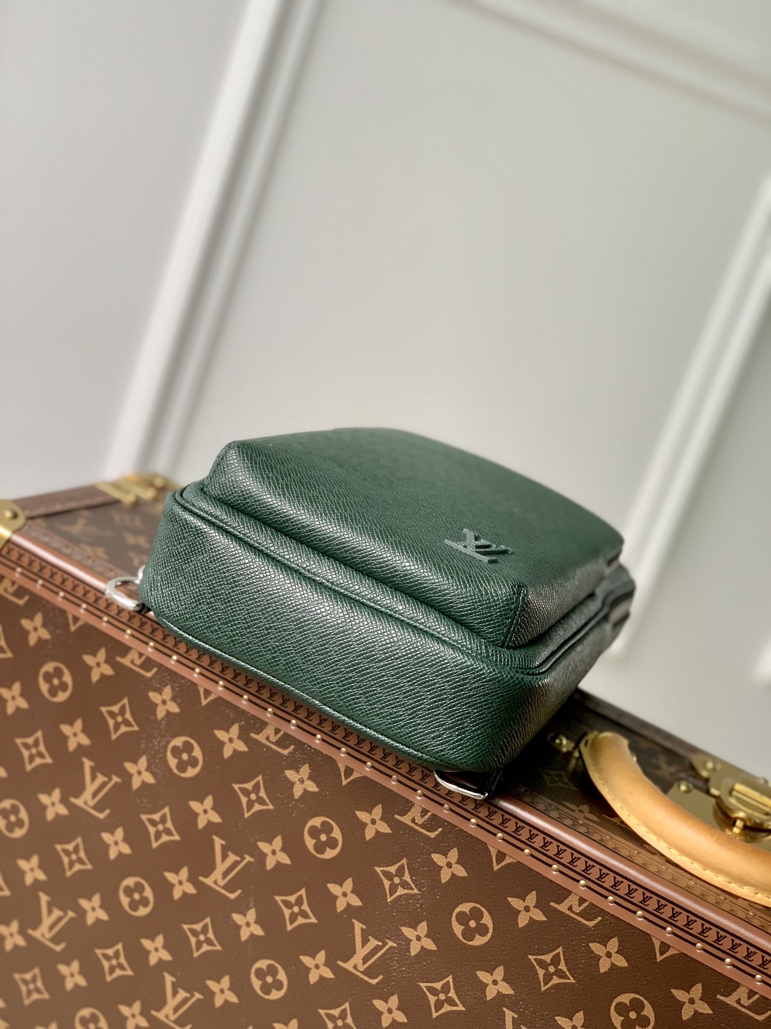 Louis Vuitton Damier Graphite Avenue Bag-20 *31 x*10CM