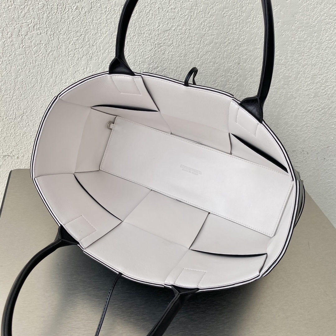Bottega VenetaTote-41×27×14CM