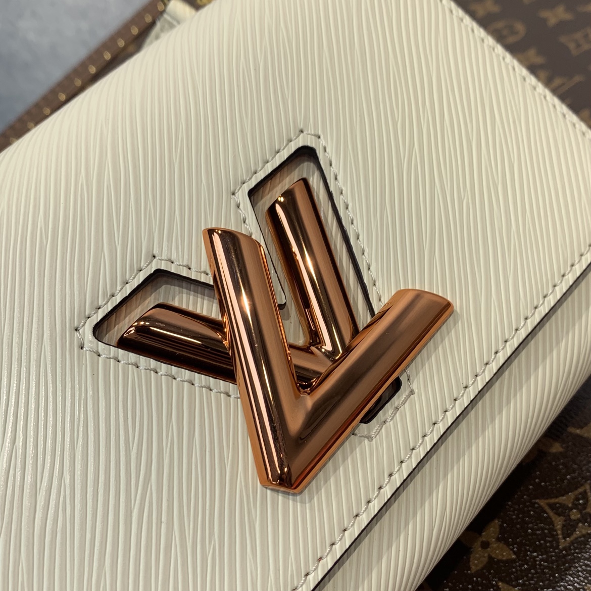 Louis Vuitton Twist -18*13*9CM