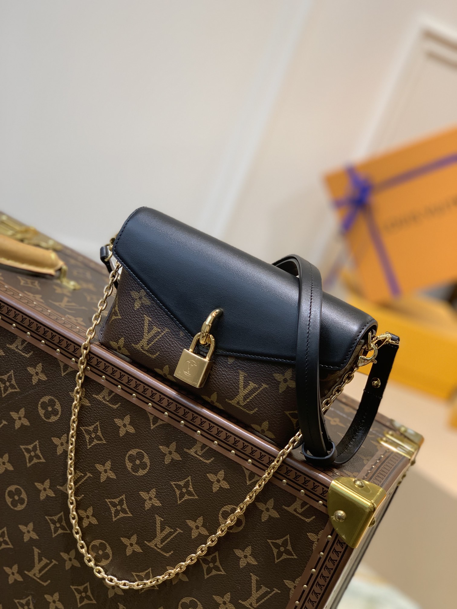 Louis Vuitton Padlock on Strap-19×11×3CM