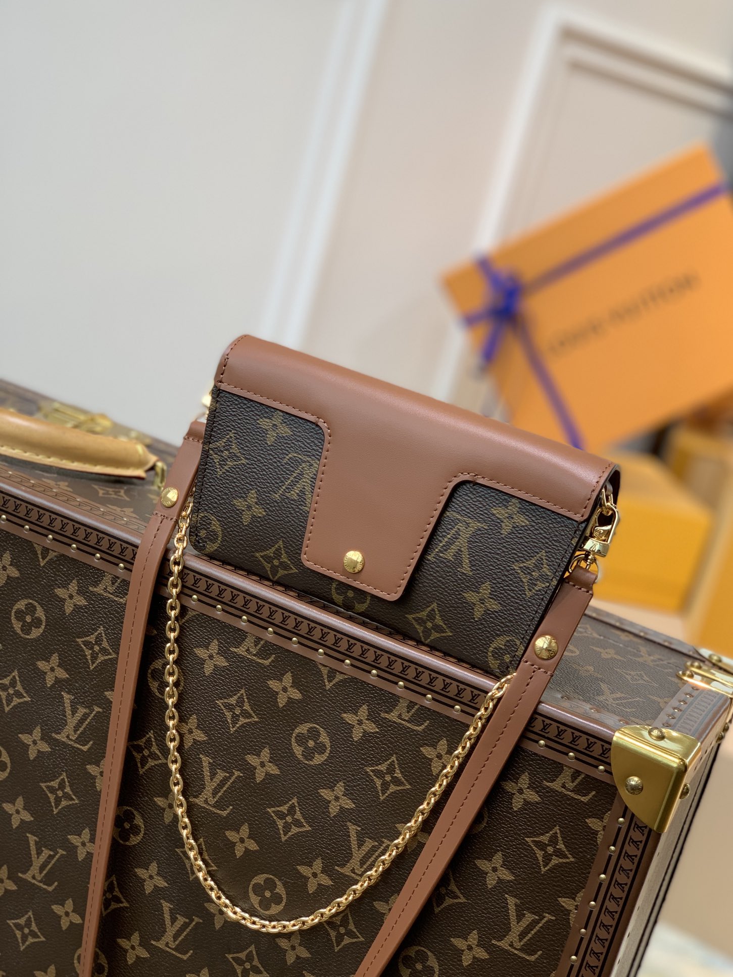 Louis Vuitton Padlock on Strap-19×11×3CM Louis Vuitton Padlock on Strap-19×11×3CM