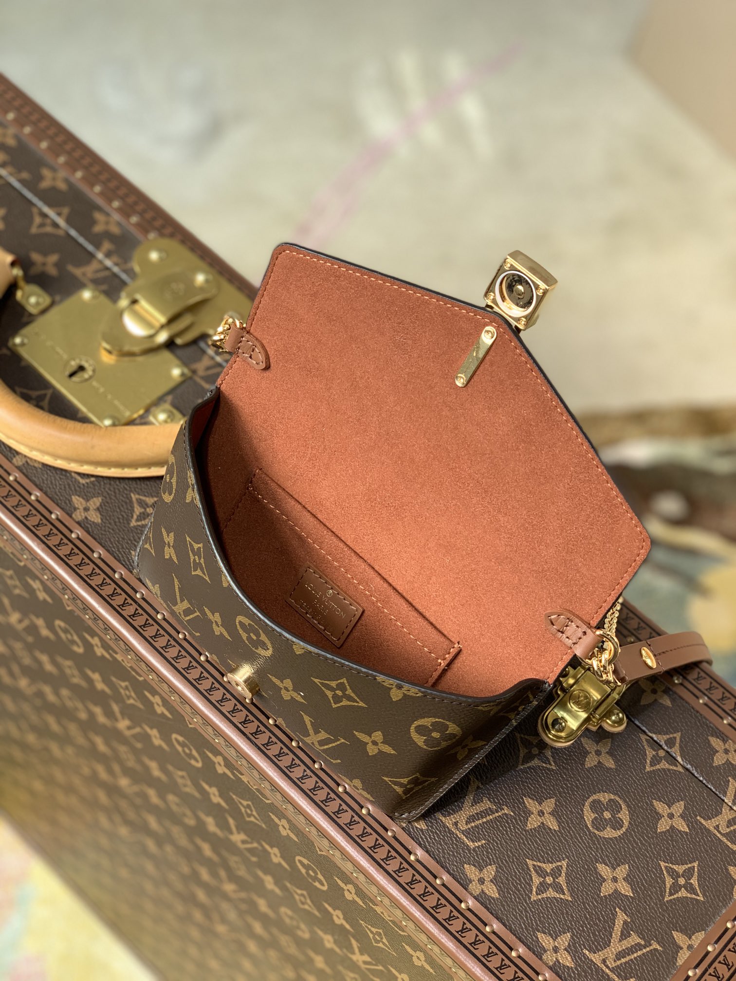 Louis Vuitton Padlock on Strap-19×11×3CM Louis Vuitton Padlock on Strap-19×11×3CM