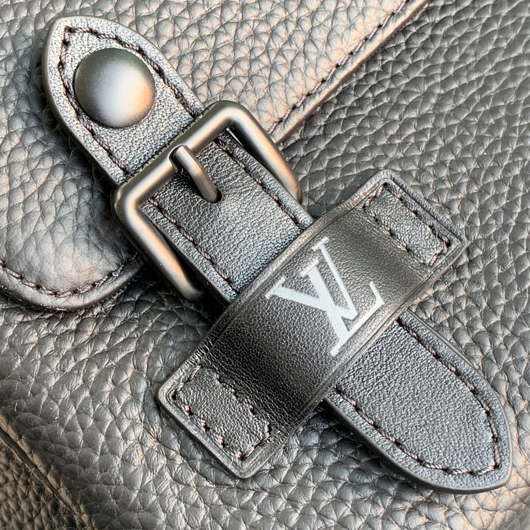 Louis Vuitton Christopher Backpack-30*42*17CM