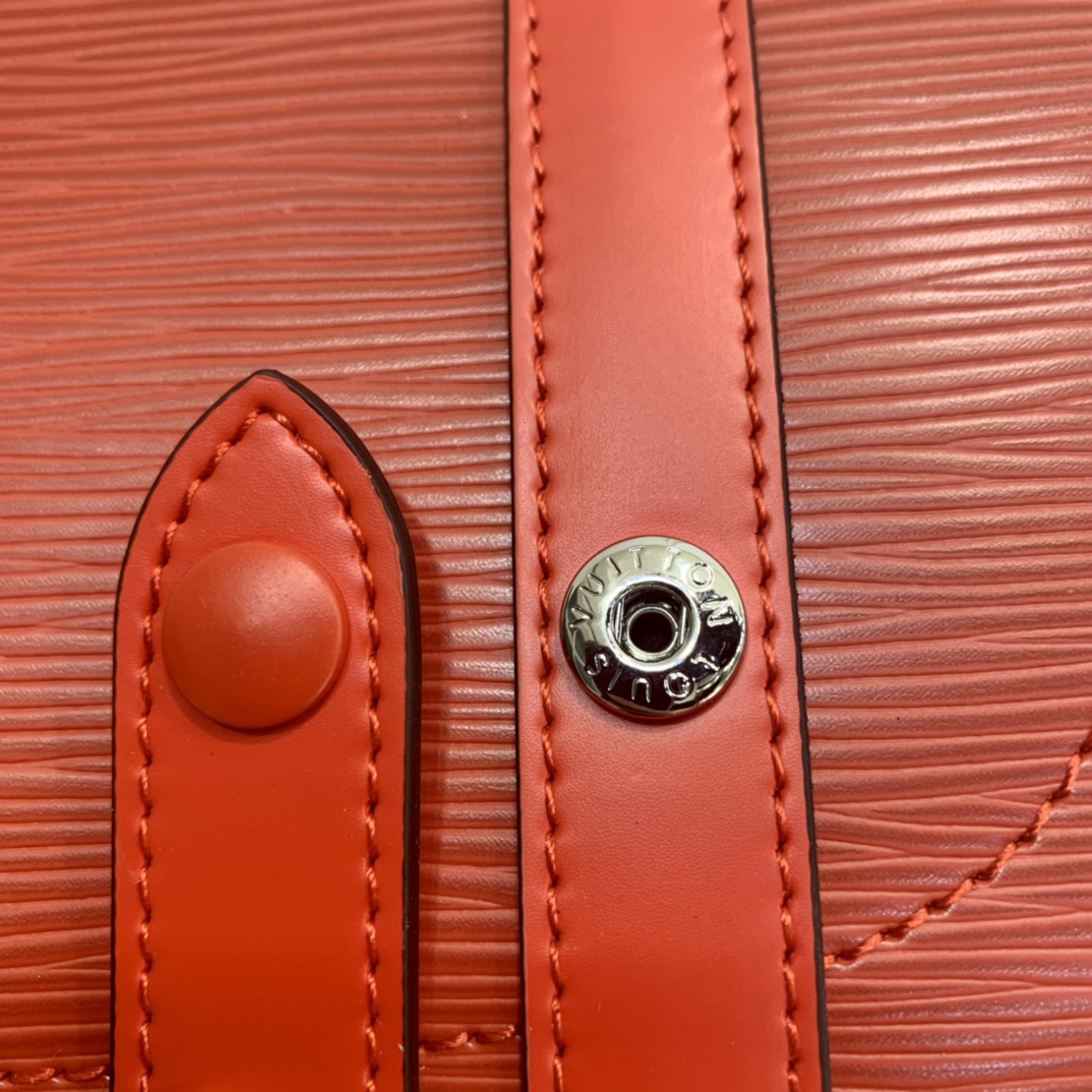 Louis Vuitton SupremeBackpack-M41379-34*13*47CM