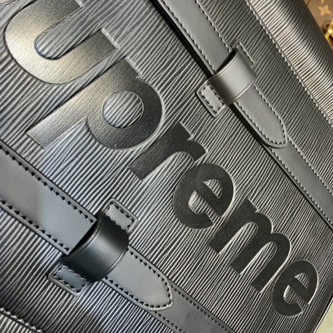 Louis Vuitton SupremeBackpack-M41379-34*13*47CM