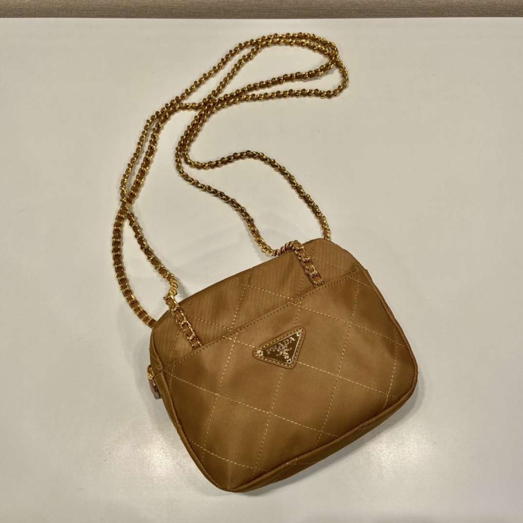 Prada 1BD632 Vintage Bag-19*14*6CM